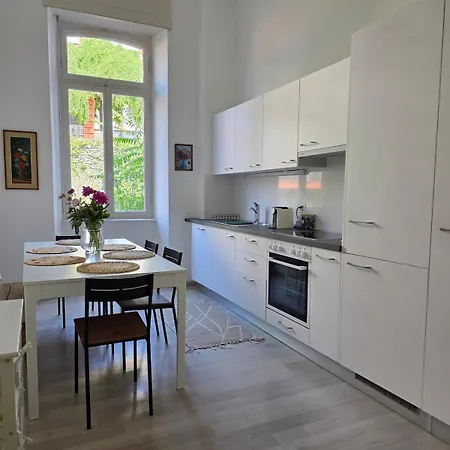 Palacinema - Old Town Apartamento