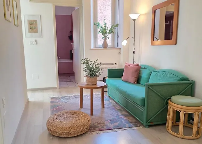 Palacinema - Old Town Apartment *