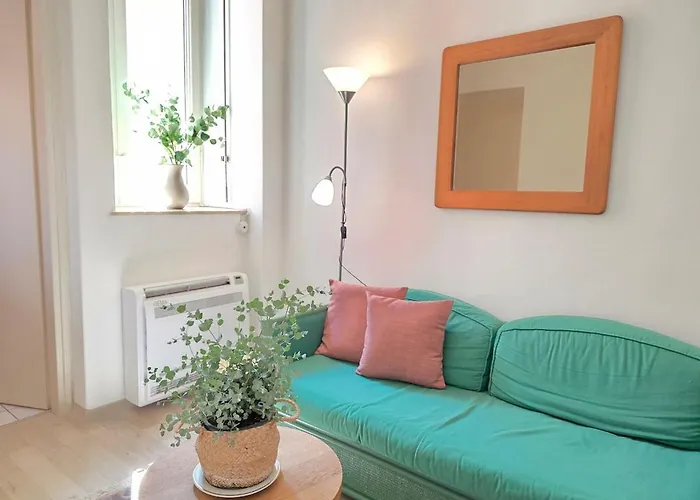 Palacinema - Old Town Apartment