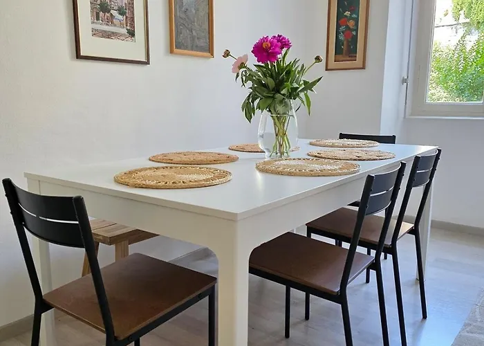 Palacinema - Old Town Διαμέρισμα Λοκάρνο